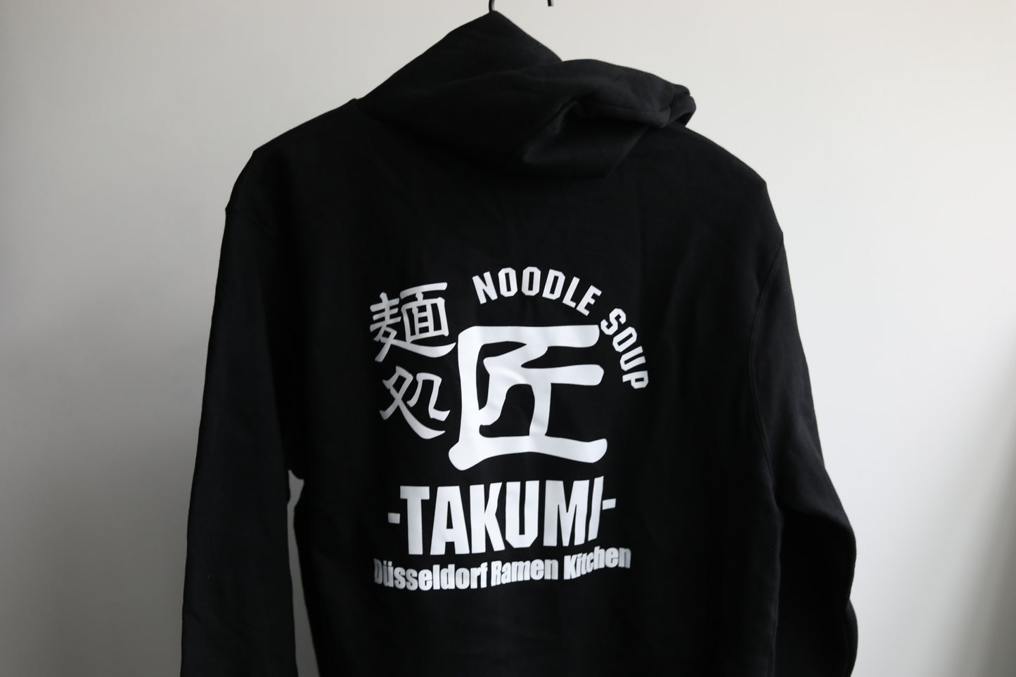 Takumi Ramen Hoodie black
